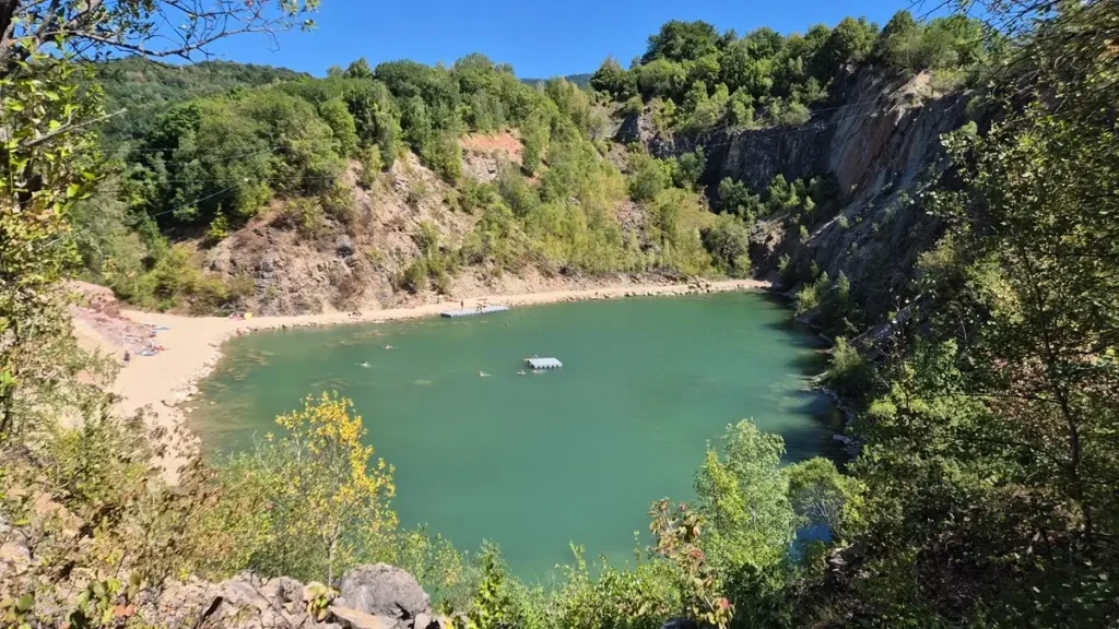 Beňatina lom