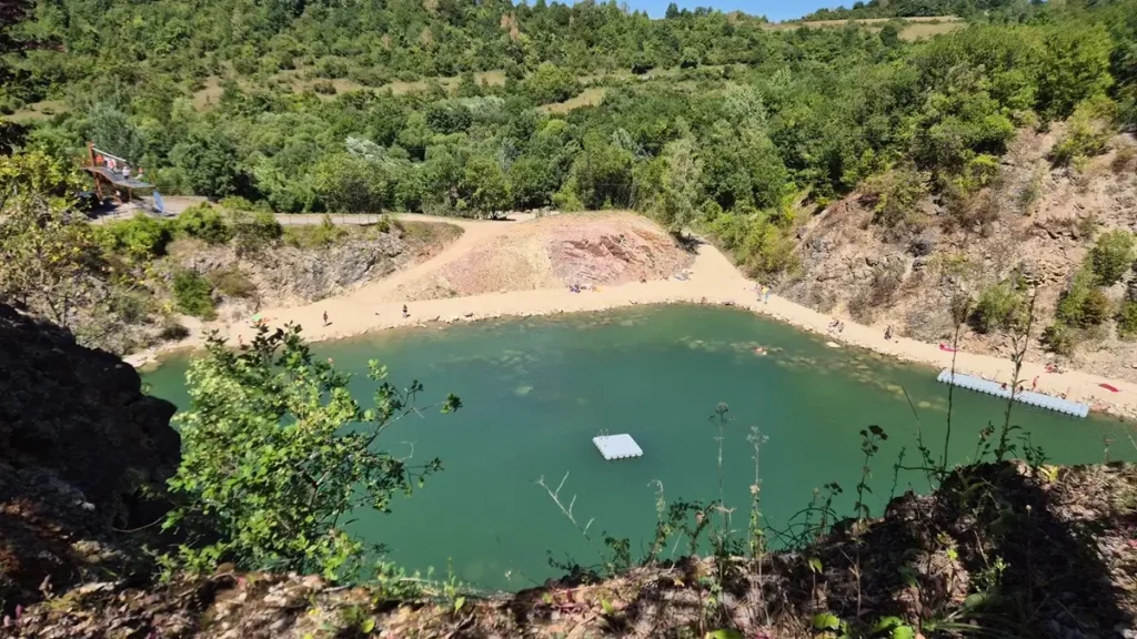 Beňatinský lom